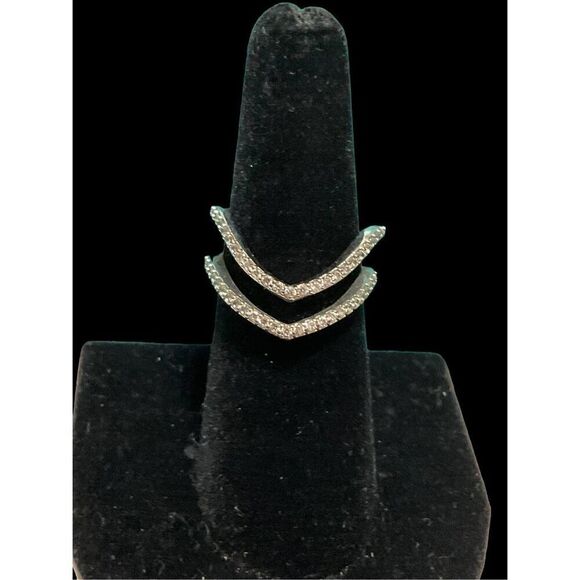 Modern CZ ring - Picture 7 of 16